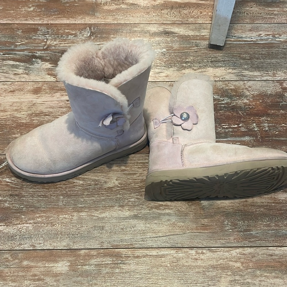 Light pink Ugg Boots